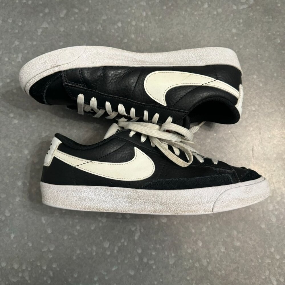 Shoes Nike BLAZER LOW 77 DA4074-002 Sneakers - Picture 3 of 14